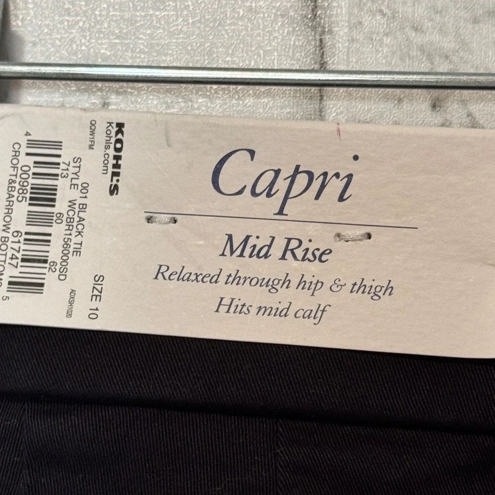 Croft & Barrow Womens Black Capri Pants Mid Rise Secretly Slimming Size 10 NEW - Picture 3 of 8